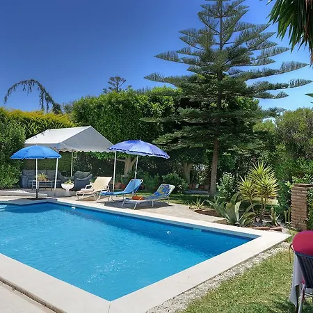 Lägenhet Victoria Poolside *